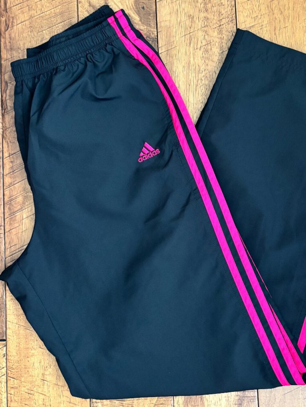 WOMEN'S ADIDAS 3 STRIPE WIND PANTS